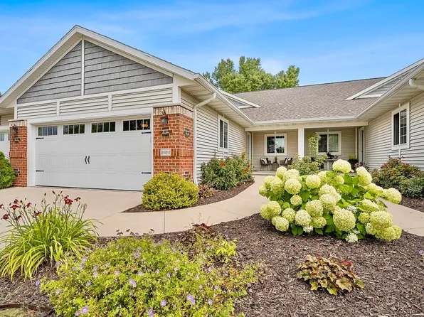 2592 Bay Harbor Cir #2, Ashwaubenon, WI 54304