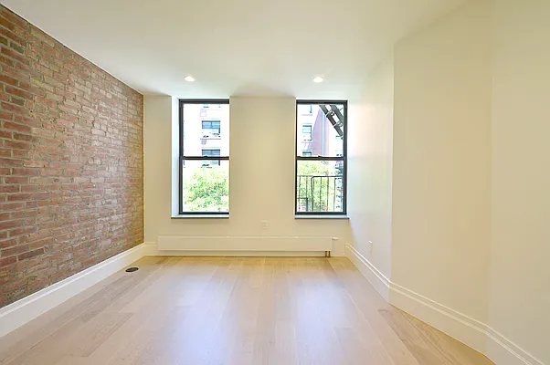 Rented by REAL New York | media 10