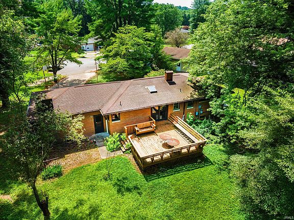 3rd image of 501 Meadowlark Dr