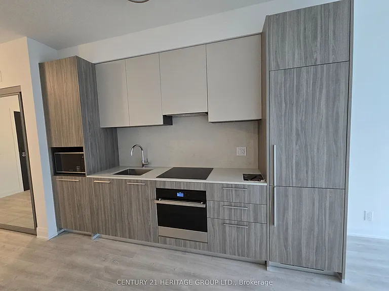 65 Broadway Ave S #1507 — Photo 2