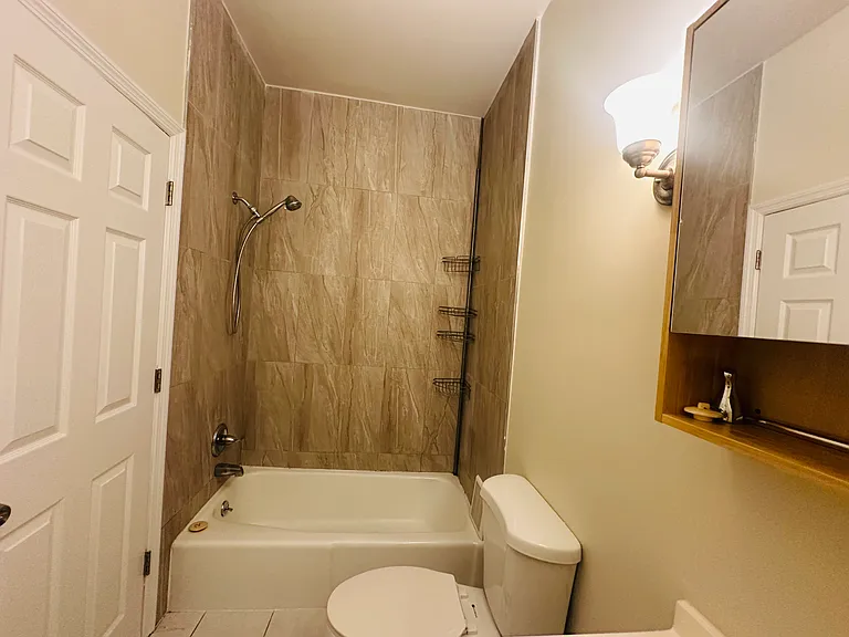 82 Garden St #1 — Photo 5