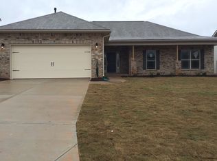 359 Huntwood Dr, Roebuck, SC 29376