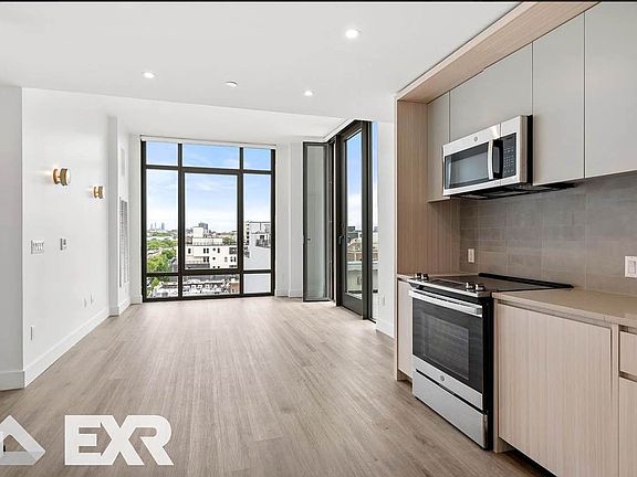 3rd image of 210 Clarkson Ave #Penthouse 3
