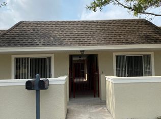 1800 8th Ave SW APT C, Largo, FL 33770