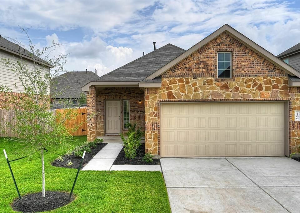 1st image of 2206 Spring Hollow Dr