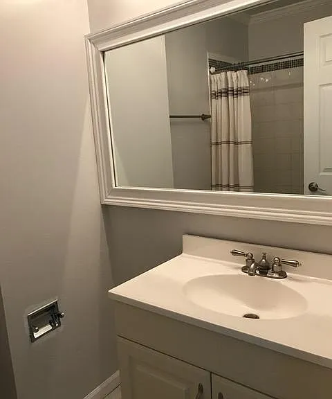 335 Donna Ct #B — Photo 13