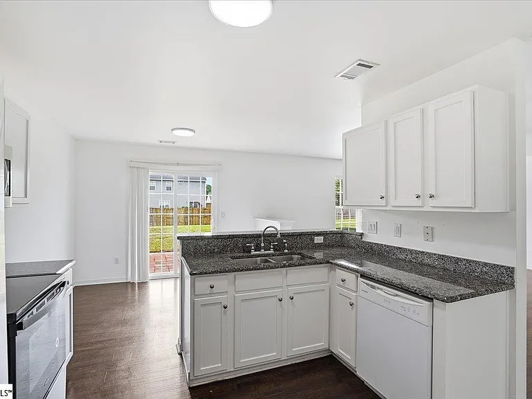 106 Reedy Falls Dr — Photo 11