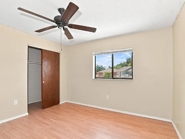 115 Michelle Ln #D — Photo 15