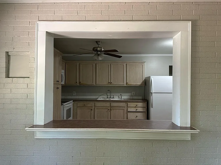 2716 McKinney St — Photo 5