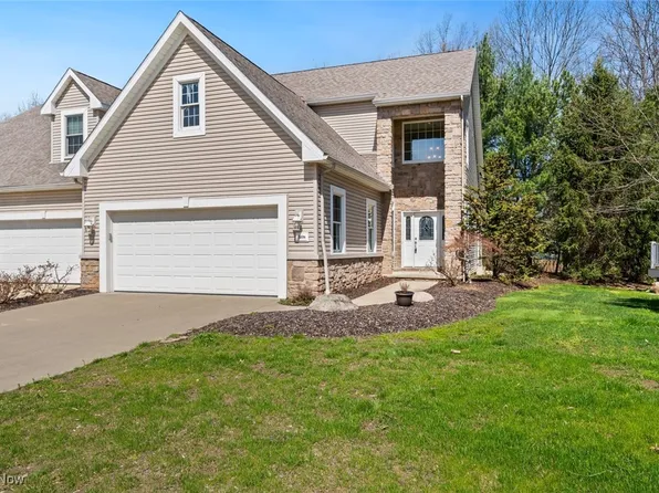 30080 Shadow Creek Dr, Westlake, OH 44145