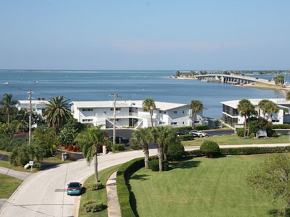 View of the Dunedin Causeway