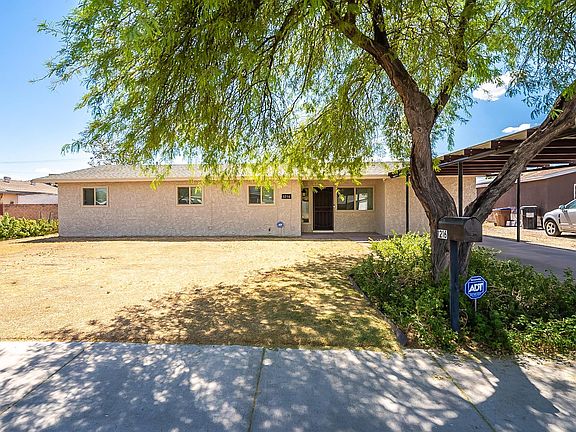 3rd image of 1216 N Mesquite Ln