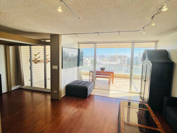1702 Kewalo St PENTHOUSE 2