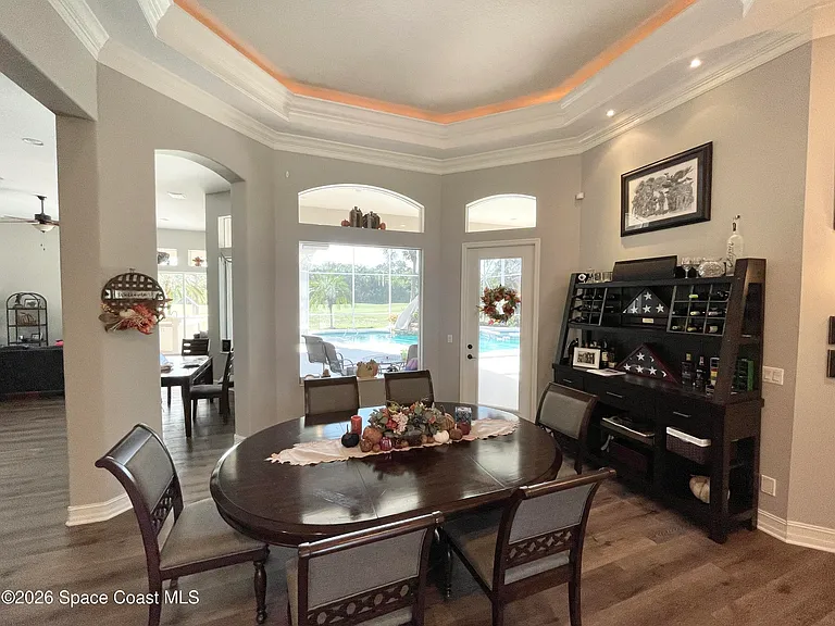 1479 Southpointe Ct — Photo 5