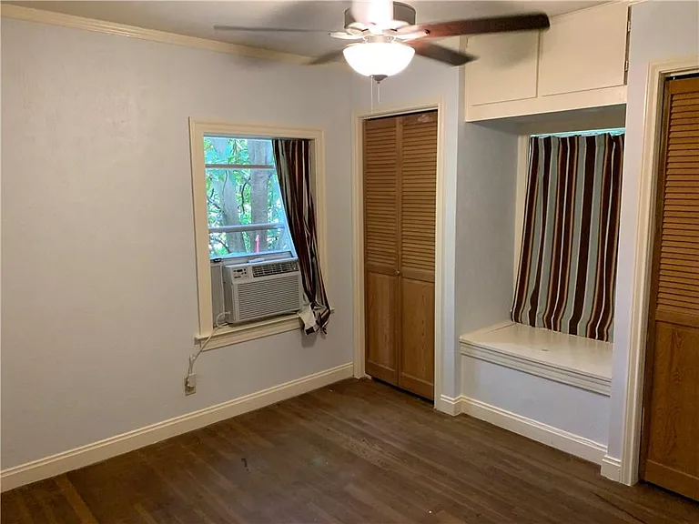 4428 Gillis St — Photo 7
