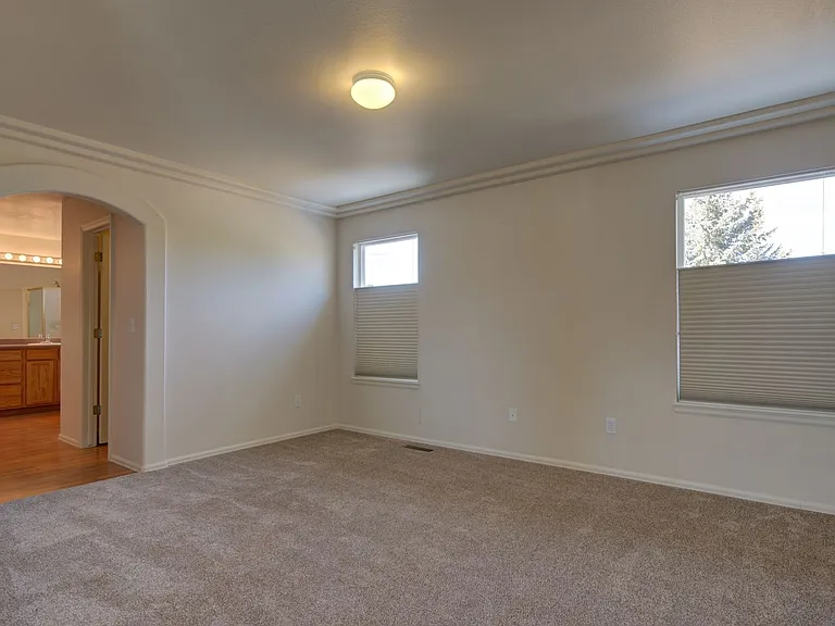 1352 Lookout Springs Dr — Photo 26