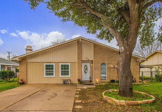 1st image of 514 Campfire Dr