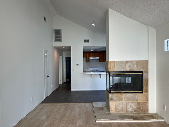 4th image of 4801-4811 Merten Ave #4809