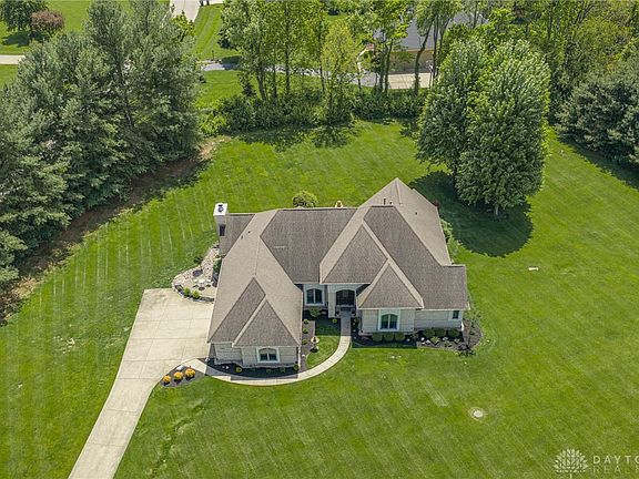 2nd image of 2811 River Edge Cir