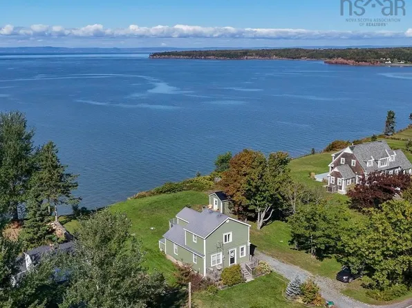 6357 Highway 215, Cheverie, NS B0N 2A0