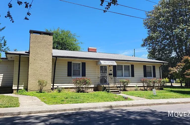 412 Hamby St — Photo 11