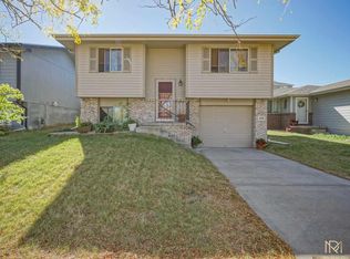 2691 W Peach St, Lincoln, NE 68522
