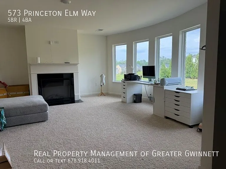 573 Princeton Elm Pl — Photo 3