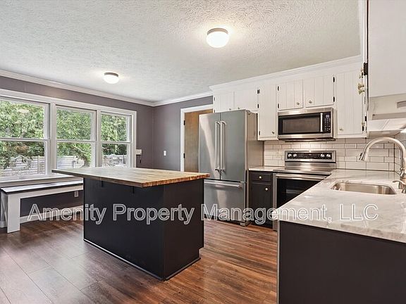 5th image of 11 Blacksmythe Ln