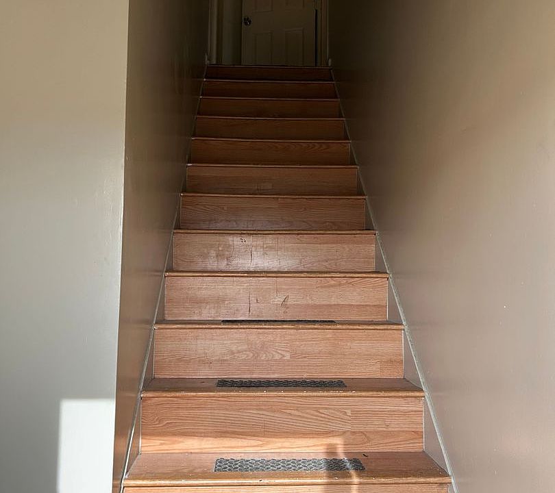 1st image of 279 W Railroad Ave #3