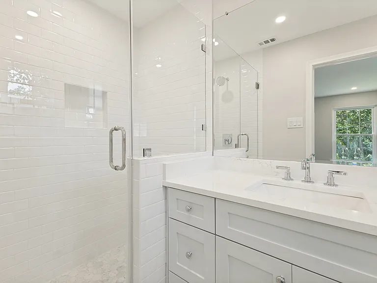 6536 Patrick Dr — Photo 18