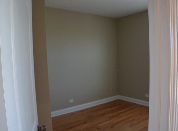 3rd image of 4300 N Kedzie Ave Unit 301