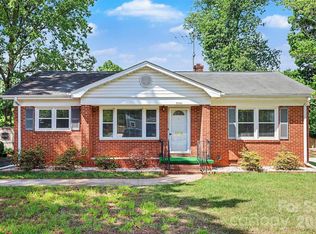 2240 Ashley Rd, Charlotte, NC 28208