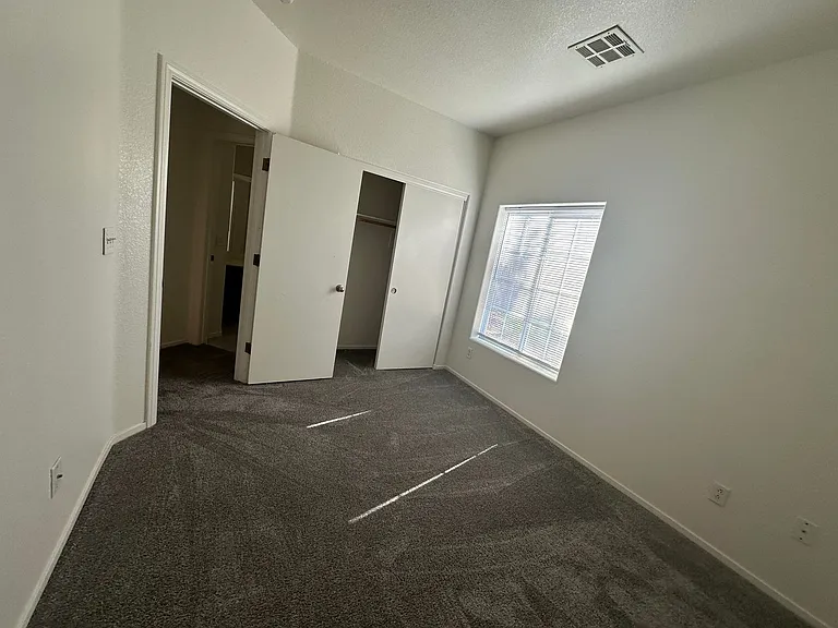 930 Wembly Hills Pl — Photo 20