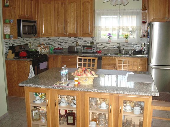 2nd image of 1200 Blairshire Dr