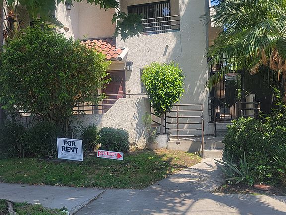 4th image of 4214 Arch Dr #4