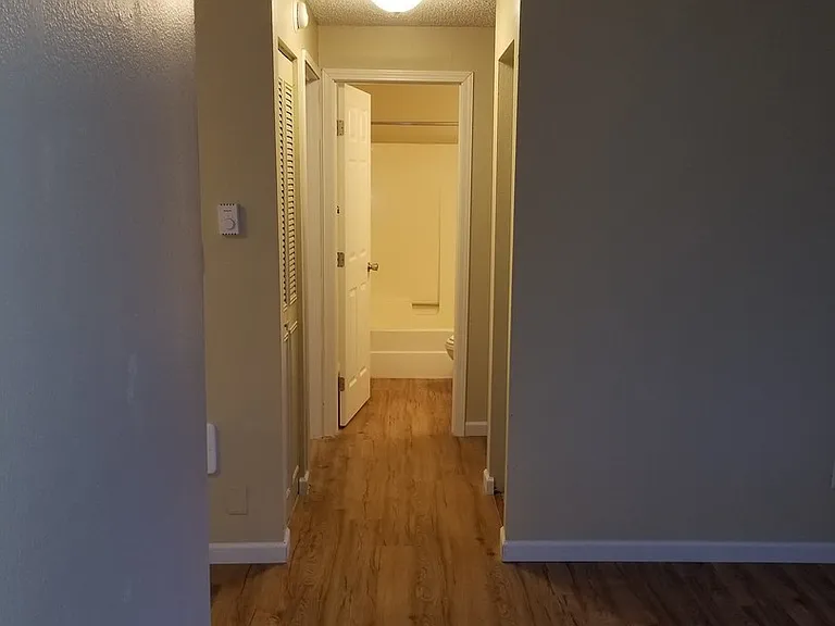 Meadow Creek Apartments — Photo 21