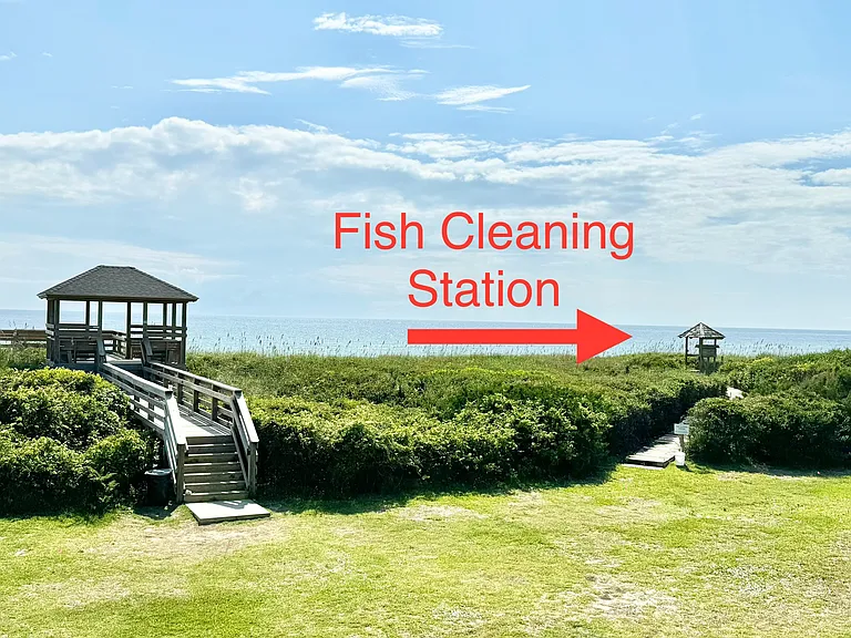 2401 W Fort Macon Rd — Photo 20