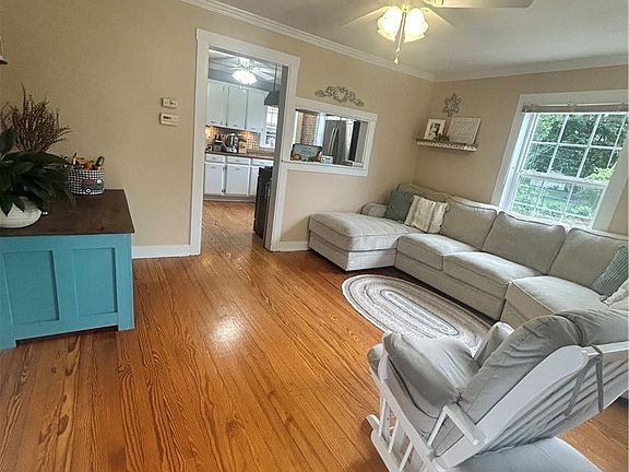 5th image of 336 Sycamore Rd