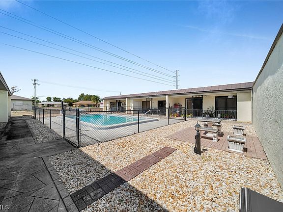 4th image of 4516 Santa Barbara Blvd APT 3