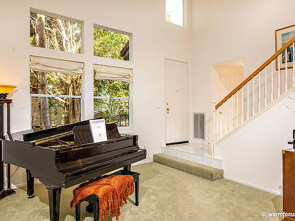 3rd image of 10695 Eglantine Ct
