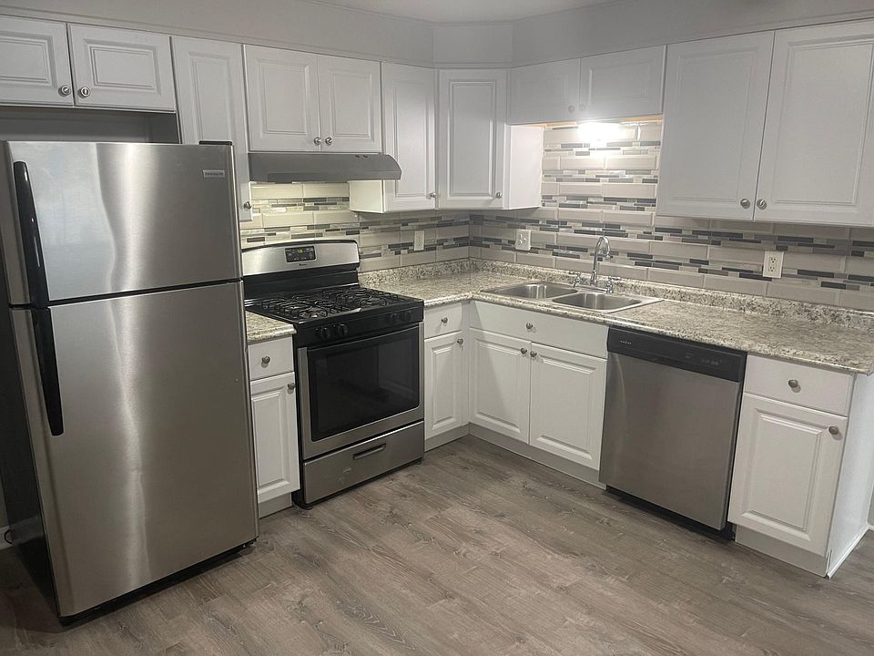 1st image of 11 Allen Ave APT 12