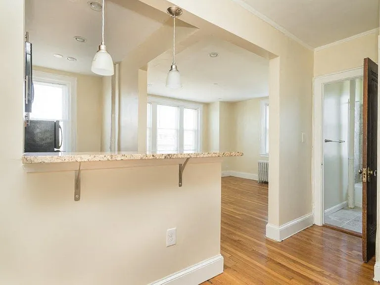 136 & 138 Highland Avenue — Photo 23