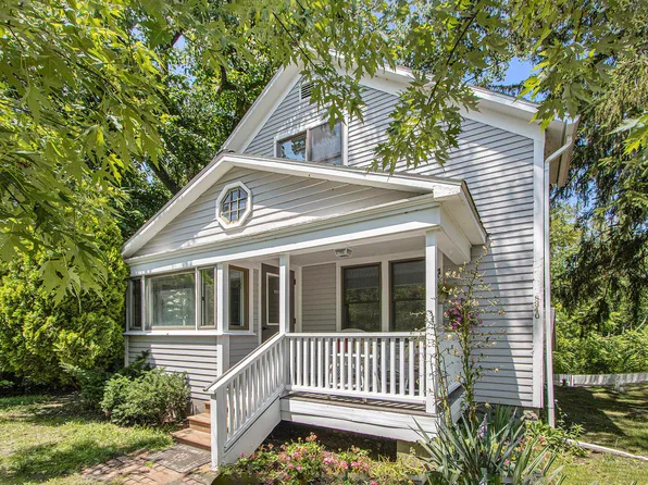 8340 Stadium Dr, Kalamazoo, MI 49009