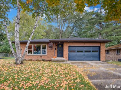 624 Simpson Ct NW, Grand Rapids, MI, 49504