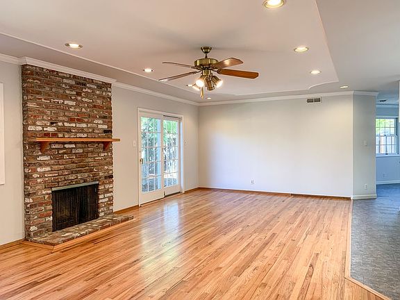 3rd image of 16157 Roseleaf Ln