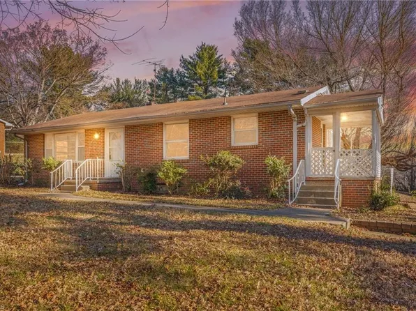 2975 Old Salisbury Rd, Winston Salem, NC 27127
