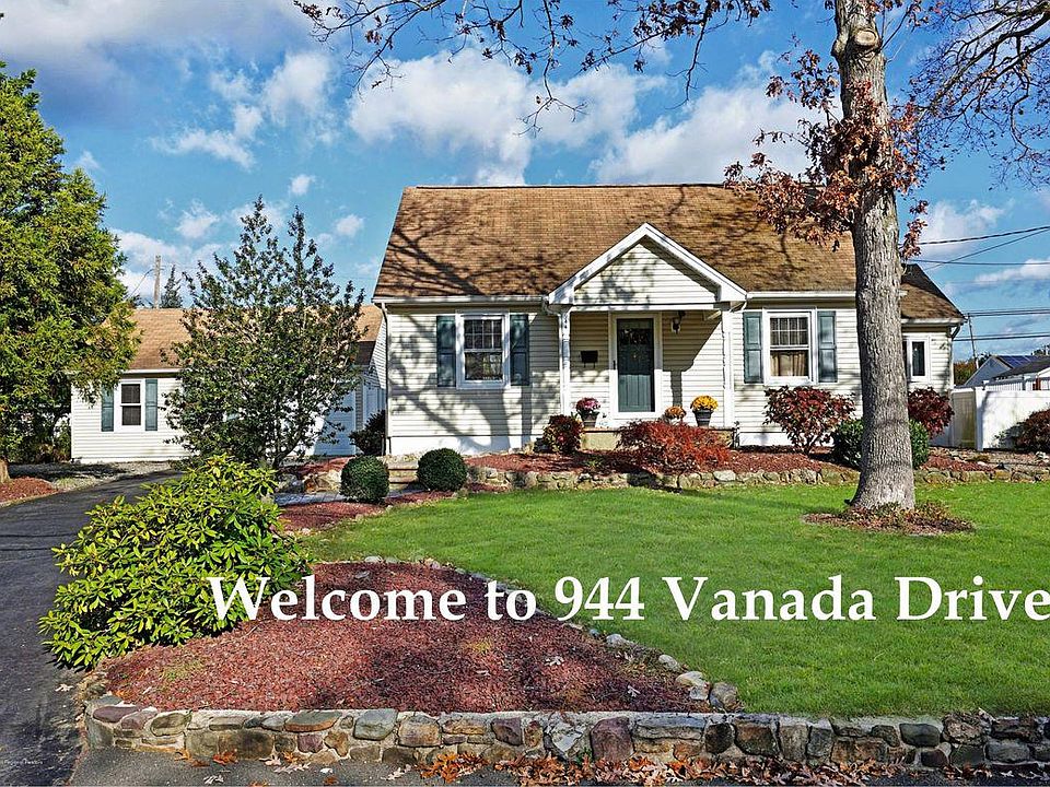 1st image of 944 Vanada Dr