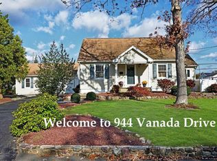 944 Vanada Dr, Toms River, NJ 08753
