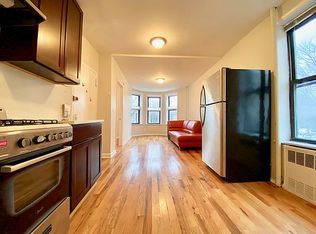 618 Eastern Pkwy, Brooklyn, NY 11213