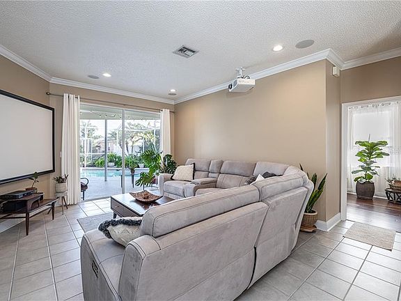 3rd image of 10203 Lockwood Pines Ln